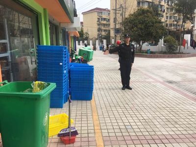 “叮咚買菜”便捷還是擾民？看梅隴城管如何守護居民美好生活與城市生活垃圾經(jīng)營服務平衡之道